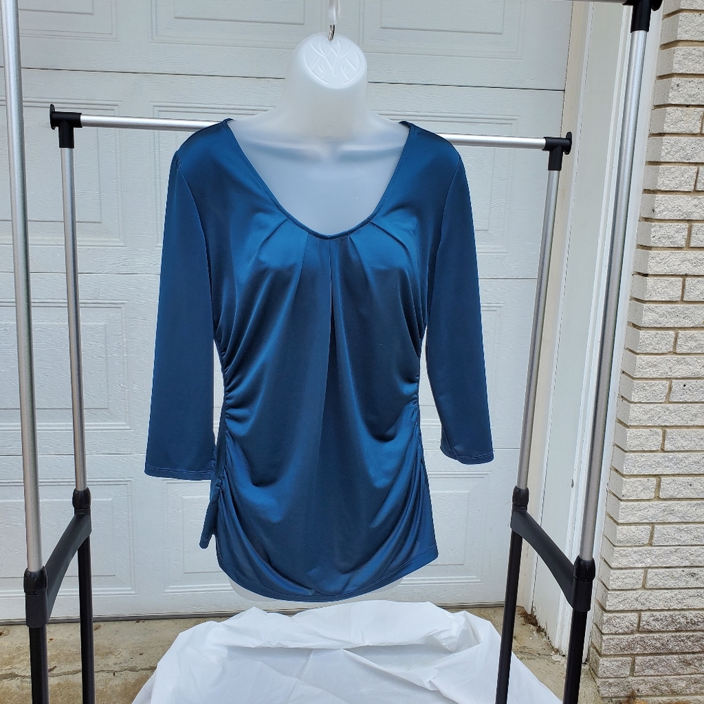 New York & Company Stretch Teal Top